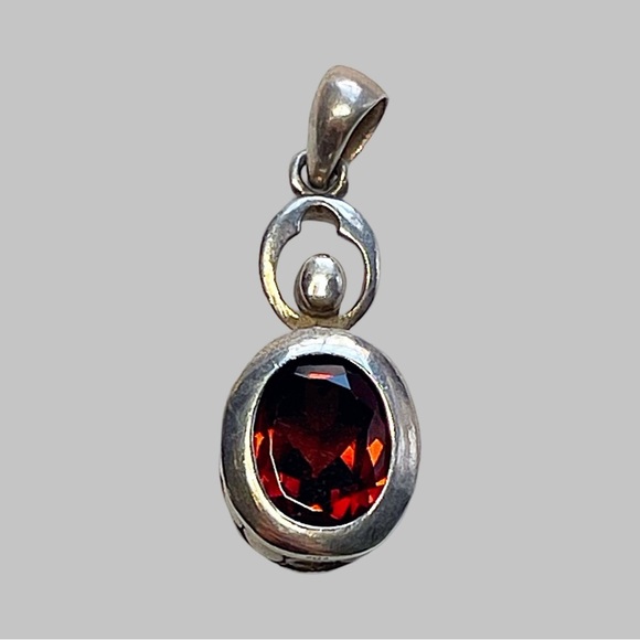Elegant Silver and Red Garnet Pendant! - Picture 1 of 3